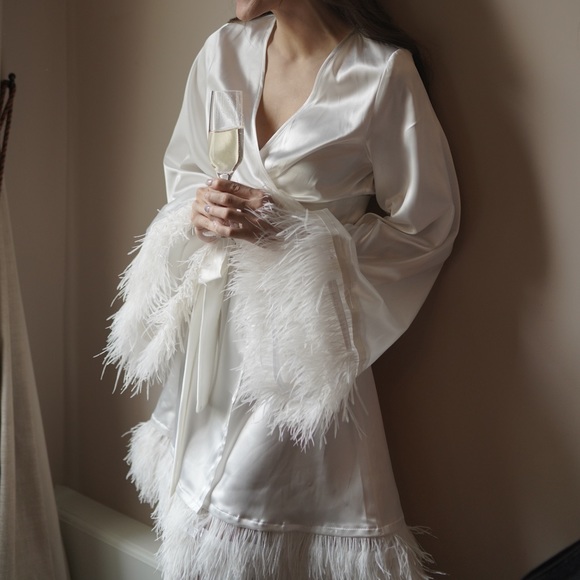 Custom Bridal Robe with matching slippers - Picture 2 of 5